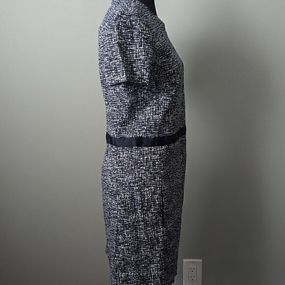 Gap Dress Blue & White Stretchy w Pockets Women's Size 6 Preppy Style - Picture 4 of 6